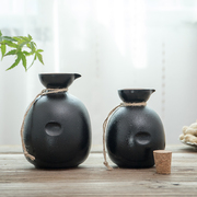 酒壶陶瓷日式黑陶一斤半斤小酒壶，便携式仿古手提随身壶白酒家用壶