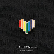 彩色彩虹爱心胸针男女可爱创意个性衣服书包笔袋装饰品扣针勋章潮