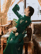 复古风改良旗袍，绿色收腰显瘦刺绣连衣裙，控+40元