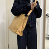 一个牛皮纸包~ins大容量，复古单肩斜跨手提袋，两用大包包男女韩国潮