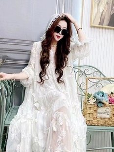 气质温柔风白色连衣裙女夏季时尚显瘦真丝刺绣立体花长款裙子