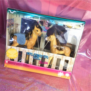 正版barbie芭比娃娃小马驹加利福尼亚马术，师系列套装女孩玩具