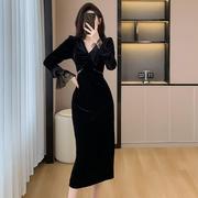韩国黑色高级感长袖金丝绒连衣裙，女v领网纱露腰显瘦包臀开叉中裙