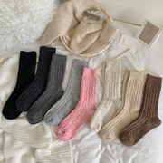 韩国彩点羊毛袜子女秋冬东大门加厚点子纱麻花螺纹保暖中筒堆堆袜