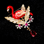 韩版时尚大气质微镶锆石，火鸟胸针彩漆玫红毛衣，外套配饰胸花女