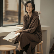 韩国过膝长裙冬季宽松休闲女装葫芦纹裥棉套头连帽连衣裙