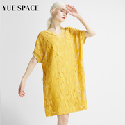 悦空间黄色蕾丝套头衫女士宽松中长款镂空时尚短袖T恤衫春夏装V领