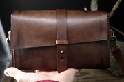 牧歌手工定制植鞣牛皮真皮胸包挎包，复古做旧文艺，横款纯色胸手拿包