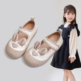 女童甜美公主鞋2024春秋，韩版可爱兔子小皮鞋，防踢时尚洋气单鞋
