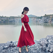 奈良红色沙滩裙露肩法式连衣裙女夏雪纺波西米亚长裙海边度假裙子