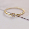 童话镇。日本工艺K金戒指指环，9K金+莫桑石，包镶，加缪珠宝