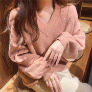 羊毛毛衣女秋冬2022韩系宽松温柔风V领粉红色针织衫套头上衣