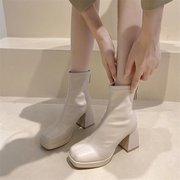 米白色高跟短靴女2023年秋季方头粗跟马丁靴，防水台瘦瘦靴