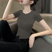 2024夏季暗灰色短袖t恤女莫代尔，薄款不规则，开叉下摆设计感上