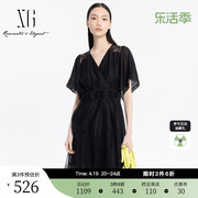 xg雪歌镂空钩花设计黑色，连衣裙2024夏季蕾丝拼接高腰a字裙女