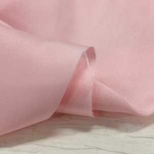 大牌单淡桃粉红色30姆米细斜纹真丝混纺，小挺括西装外套礼服布料