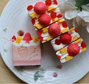 生日草莓蛋糕手工香皂礼物可爱闺蜜同学实用粉色甜品生日会创意