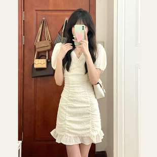 白色连衣裙女夏季2023法式小个子泡泡袖收腰显瘦包臀裙鱼尾裙