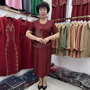 高端中老年妈妈夏季结婚红色礼服，2024旗袍喜婆婆假两件套裙子