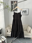 黑色法式吊带连衣裙2023夏季显瘦气质赫本风吊带裙