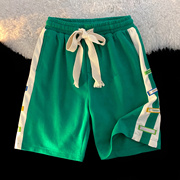 美式绿色短裤男夏季宽松休闲潮牌五分裤潮流ins贴标直筒运动裤