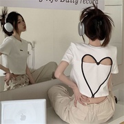 镂空爱心短袖T恤女夏季韩版2023设计感字母印花修身显瘦上衣