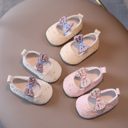 婴儿鞋子春秋季女宝宝，布鞋公主鞋0一1周岁软底步前鞋防掉6-12个月