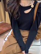 圆领泡泡袖针织衫女韩版纯色金属扣镂空打底毛衣