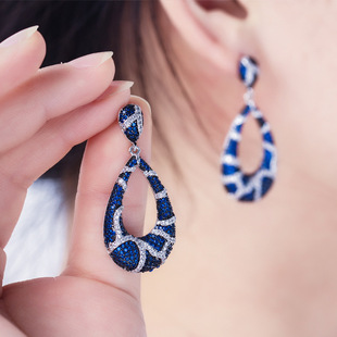 欧美大牌设计轻奢流行饰品耳饰微镶锆石高档气质女士耳环蓝色碎钻