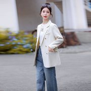 白色西装外套女2023春秋今年流行设计感职业休闲韩系西服上衣