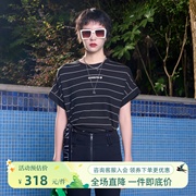 uti尤缇2024夏季 丝巾条纹不规则短袖T恤女上衣UJ250111699