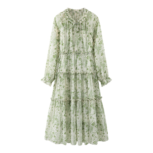 艾格城市今年流行漂亮连衣裙，春2024女圆领绿色，碎花长袖雪纺裙