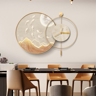 九鱼图挂钟餐厅装饰画高级感饭厅创意组合带钟表客厅挂画时钟