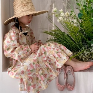 童裙2024春款女韩版花朵拼接连衣裙儿童长袖甜美田园风公主裙