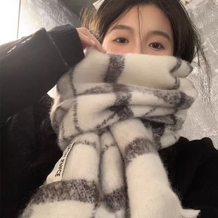 COISINI马海毛格子围巾女冬季2023韩版百搭加厚保暖围脖披肩