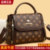 袋鼠正品真皮女包斜挎包新款包包女士2025新款小包单肩手提包时尚