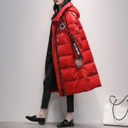 红色过膝中长款羽绒服女2023冬装，韩版连帽时尚pu亮面加厚外套