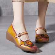 送运险民族风女鞋真皮2024年花朵中国风，单鞋坡跟圆头舒适牛皮