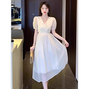 夏季新中式国风盘扣v领连衣裙，女大码胖mm气质，白色改良旗袍裙子