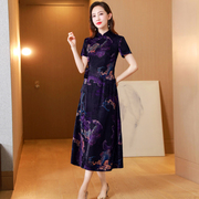 新中式国风漂亮的的印花短袖，旗袍裙夏季高级感贵妇修身绸缎连衣裙