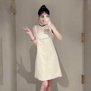 小香风气质重工镶钻白色连衣裙，夏季名媛高级感钉珠无袖背心裙
