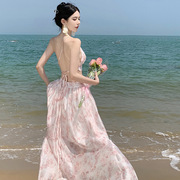 夏季海边度假沙滩裙气质，仙仙裙吊带露背v领印花收腰吊带连衣裙女