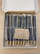 96年库存上海东艺812铱金笔，全金属黑底，暗花笔杆财会特细暗尖钢笔