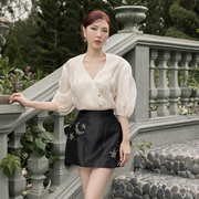 越南小众品牌elenii2024年新春，轻盈云朵上衣+星月小黑裙