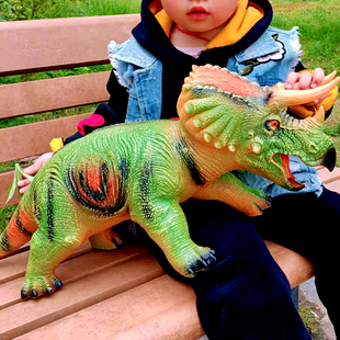 超大号三角龙恐龙(龙恐龙，)玩具仿真动物，软胶模型可骑儿童男孩宝宝生日礼物