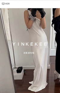 yinkekee(3.10上新)韩版洋气，缎面质感高级感斜肩连衣裙女