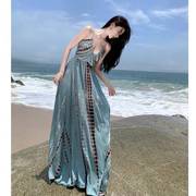 吊带连衣裙女秋薄款异域风情复古风波西米亚沙滩，裙子泰国度假长裙