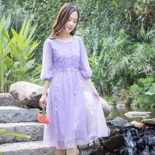 气质蕾丝连衣裙2023女小个子夏遮肚显瘦减龄紫色网纱裙 青汁
