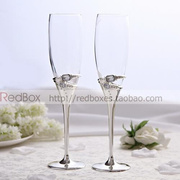 RedBox送朋友结婚礼物 实用时尚 镀银宝石戒香槟酒杯对杯