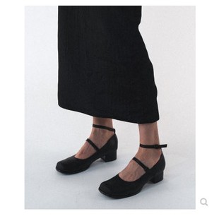 2023韩版设计师独立品牌牛皮，玛丽珍单鞋浅口中跟搭扣舒适粗跟女鞋